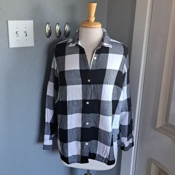 Old Navy Flannel Shirt | Size XL - Picture 1 of 3